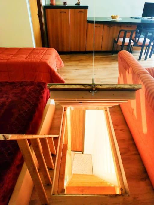 Lovely 1 Room Bedroom Loft, 20 Mins To Bgy Airport Pradalunga Exterior photo